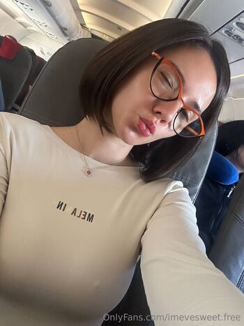 Eve Sweet / imevesweet.free nude photo #15