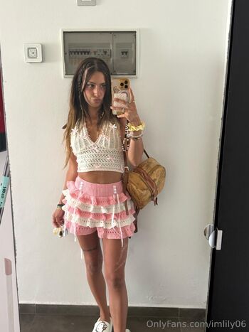Lily / imlily06 nude photo #9