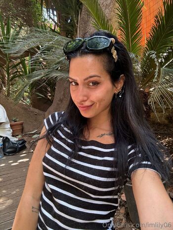 Lily / imlily06 nude photo #31