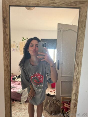 Lily / imlily06 nude photo #39