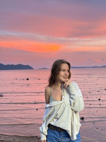 May Bee / immaybee nude photo #24