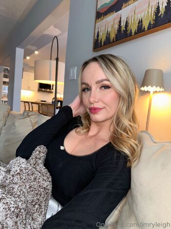 Ryleigh (Your Personal Nurse / imryleigh / nurse.ryleigh nude photo #25