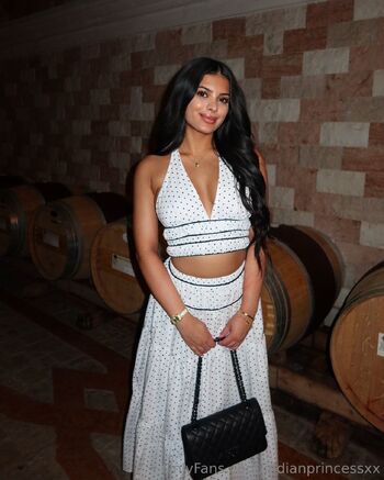 RATED1 INDIAN ON OF / indianprincessxx nude photo #18