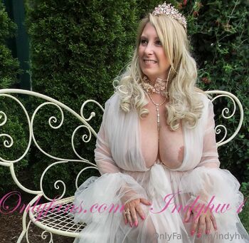 indyh / indyhw nude photo #7