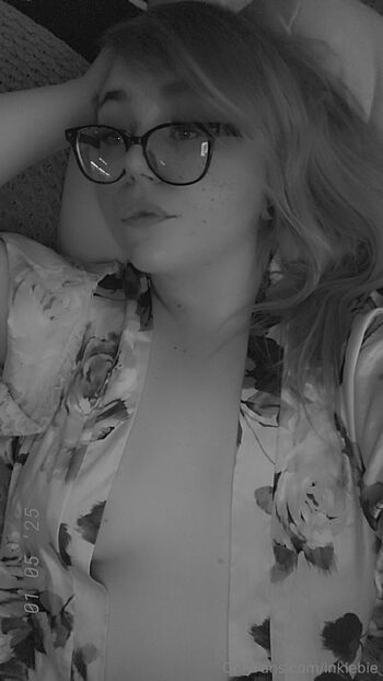 Inkie Bi / inkiebie nude photo #3