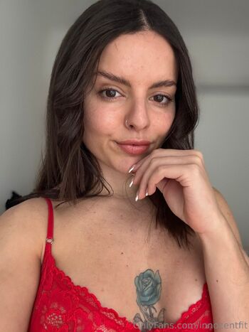 OnlyFans / innocentfit nude photo #17