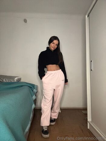 OnlyFans / innocentfit nude photo #22