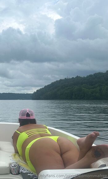 IntriguedMommaFre / intriguedmommafree nude photo #18