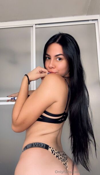 Gen / intrusaaa nude photo #8