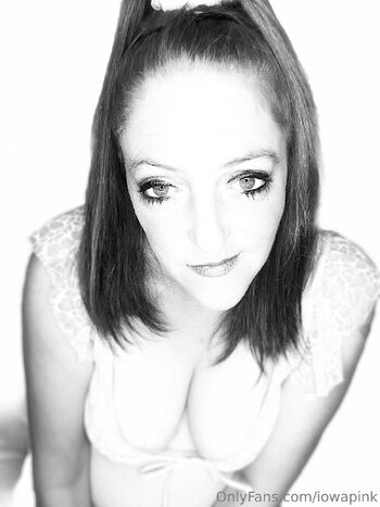 Sweetpin / iowapink nude photo #39