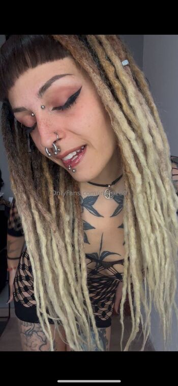 Cannellin / irene269 / eempusa269 nude photo #5