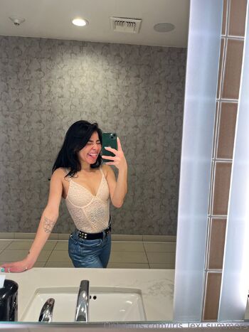 Iris Alexandri / iris_lexi.summers nude photo #1