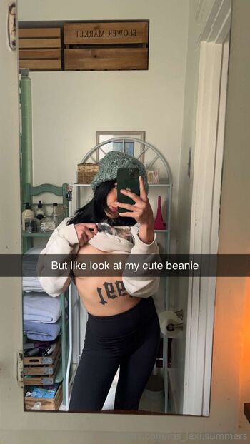 Iris Alexandri / iris_lexi.summers nude photo #4