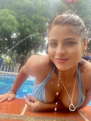 Isabella Sanchez / isabella_sanchez / realisabella._sanchez nude photo #18