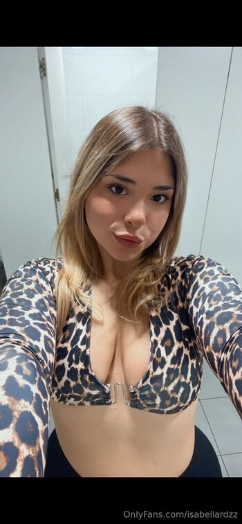 Isa / isabellardzz nude photo #39
