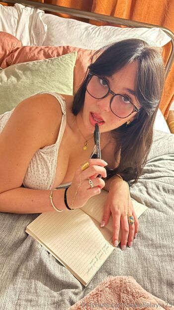 Isabelle Layl / isabellelayla25 nude photo #8