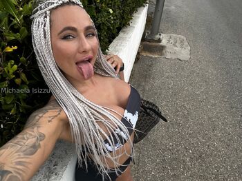 MICHAELA ISIZZ / isizzu nude photo #4