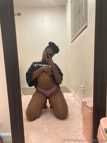 Niy / ispyniyaa nude photo #13