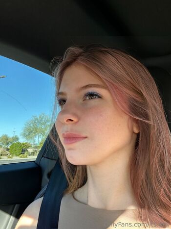 dev / its.devon nude photo #33