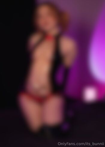 Bunni / its_bunnii nude photo #19