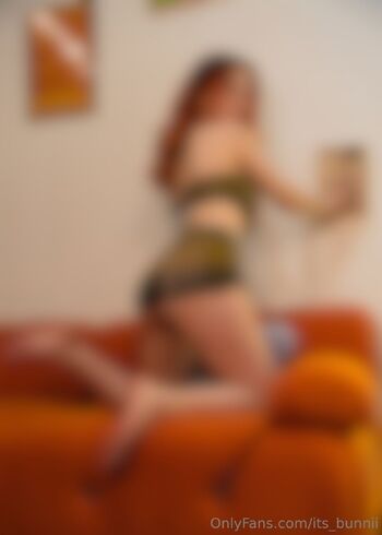 Bunni / its_bunnii nude photo #24