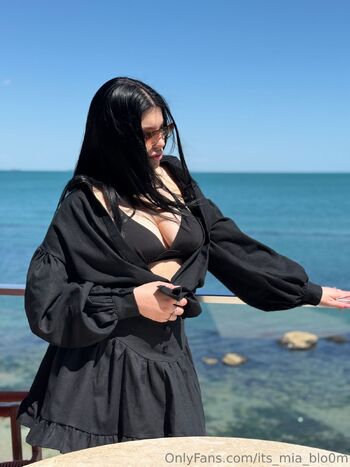 MIA BLOO / its_mia_blo0m nude photo #4