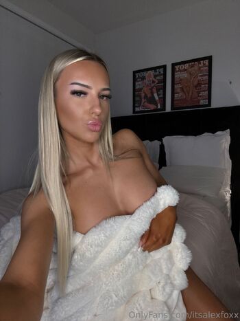 Alex Fo / itsalexfoxx nude photo #6