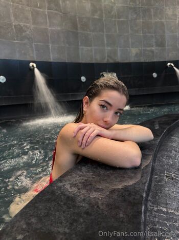 OnlyFans / itsaliceex nude photo #10