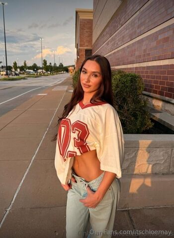 Chloé-May / itschloemay nude photo #21