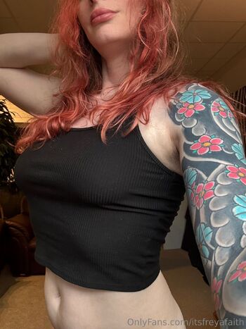 Freya Faith / itsfreyafaith nude photo #9