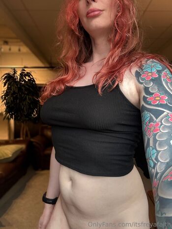 Freya Faith / itsfreyafaith nude photo #10