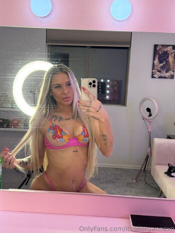 Georganne Elaine / itsgeorgannexo nude photo #15