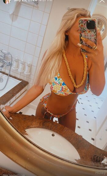 Holly Da / itshollyday nude photo #6