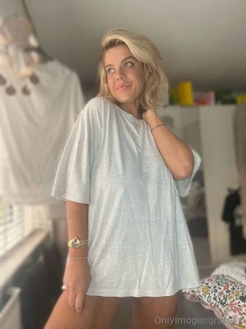 IM IMMY / itsimogengracefree nude photo #2