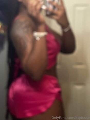 J Duss / itsjdusse nude photo #4