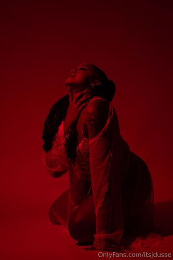 J Duss / itsjdusse nude photo #12