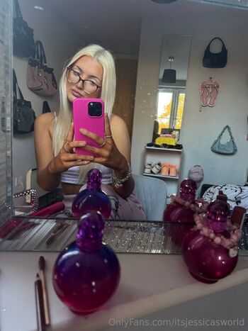 Jessica Lily / itsjessicasworld nude photo #20