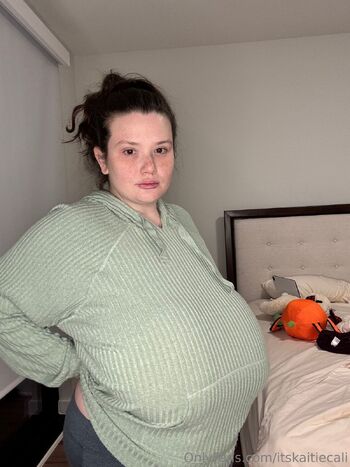 Kaitly / itskaitiecali nude photo #22