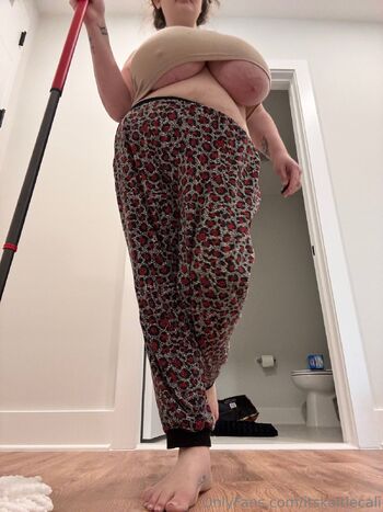 Kaitly / itskaitiecali nude photo #23