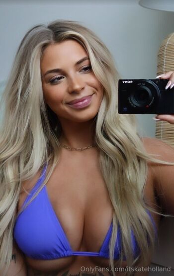 Willow Clar / itskateholland nude photo #3