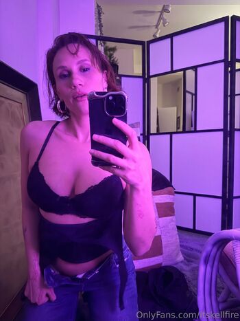 Kell Fir / itskellfire nude photo #28