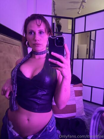 Kell Fir / itskellfire nude photo #32