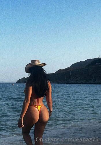 Itsleana FRE / itsleanafree nude photo #21