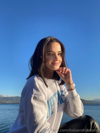 Lisandra hottest Cuban in miami / itslisandraalonso nude photo #13