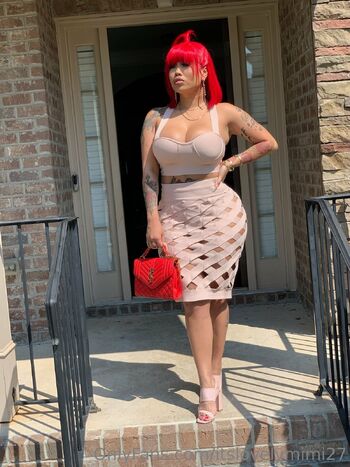 OnlyFans / itslovelymimi27 nude photo #3