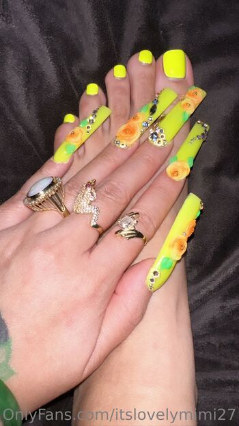 OnlyFans / itslovelymimi27 nude photo #28