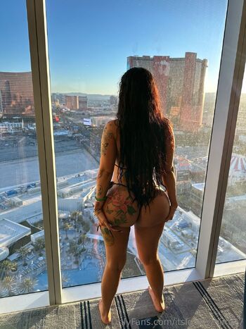 OnlyFans / itslovelymimi27 nude photo #30