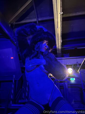 Mariș / itsmaryshka nude photo #19