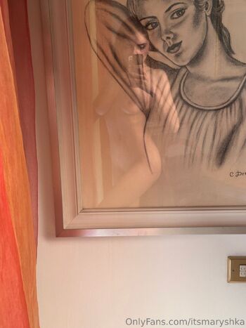 Mariș / itsmaryshka nude photo #29