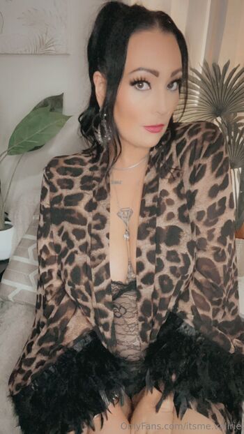 Valiri / itsme.valirie nude photo #30